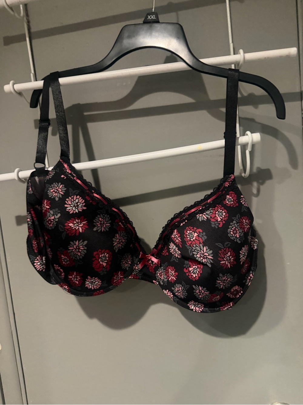 Floral Underwire Bra in Black & Pink - Supportive Everyday Style